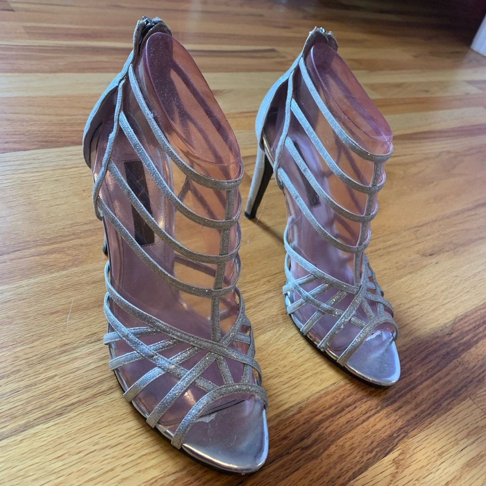 High heel 9.5 shoes
